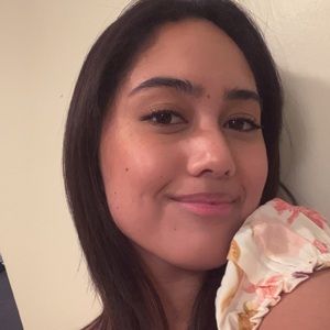 Meet your Posher, Amelia